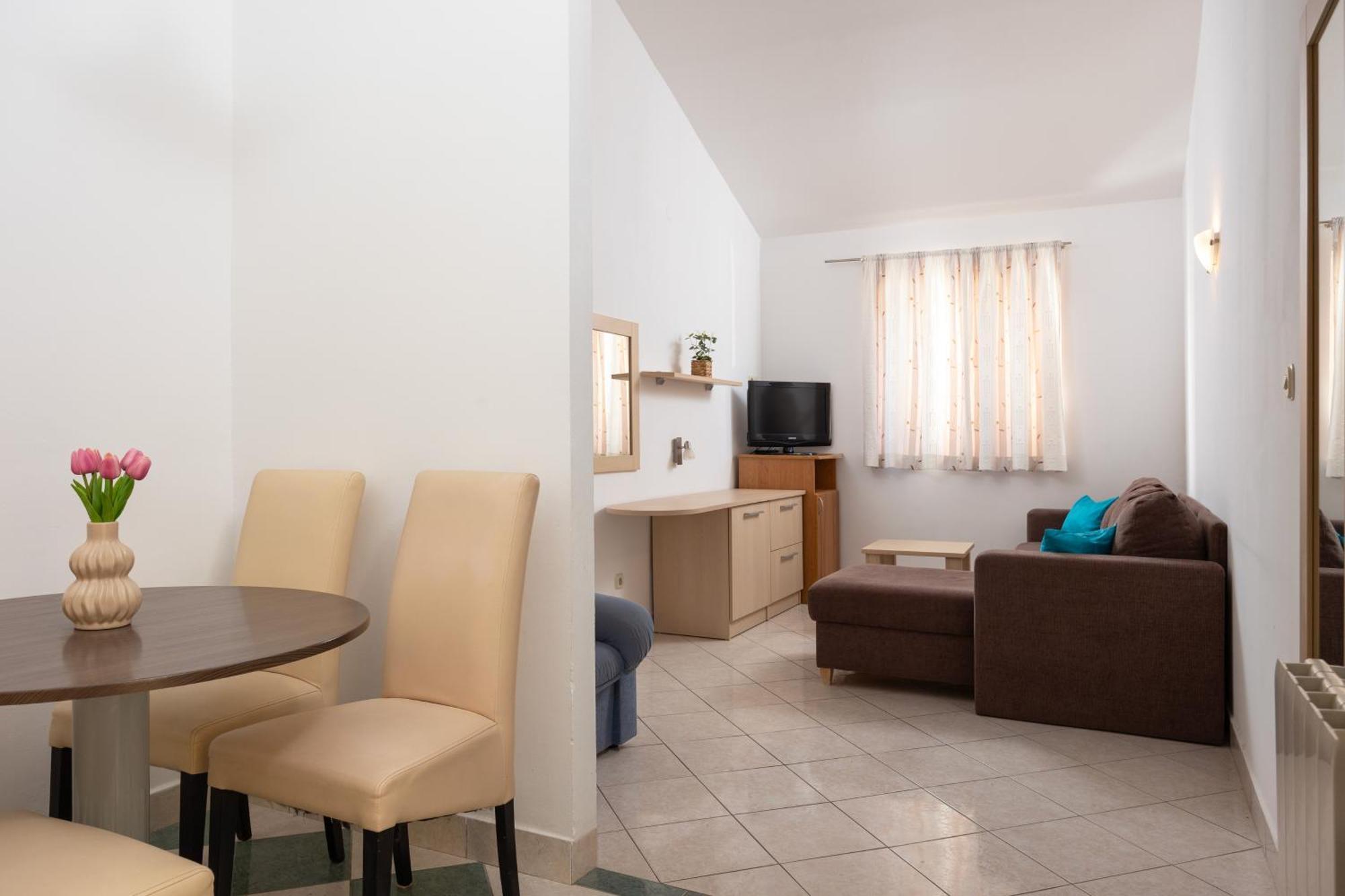 Premium Apartments - Lavica Beach Podstrana Bagian luar foto