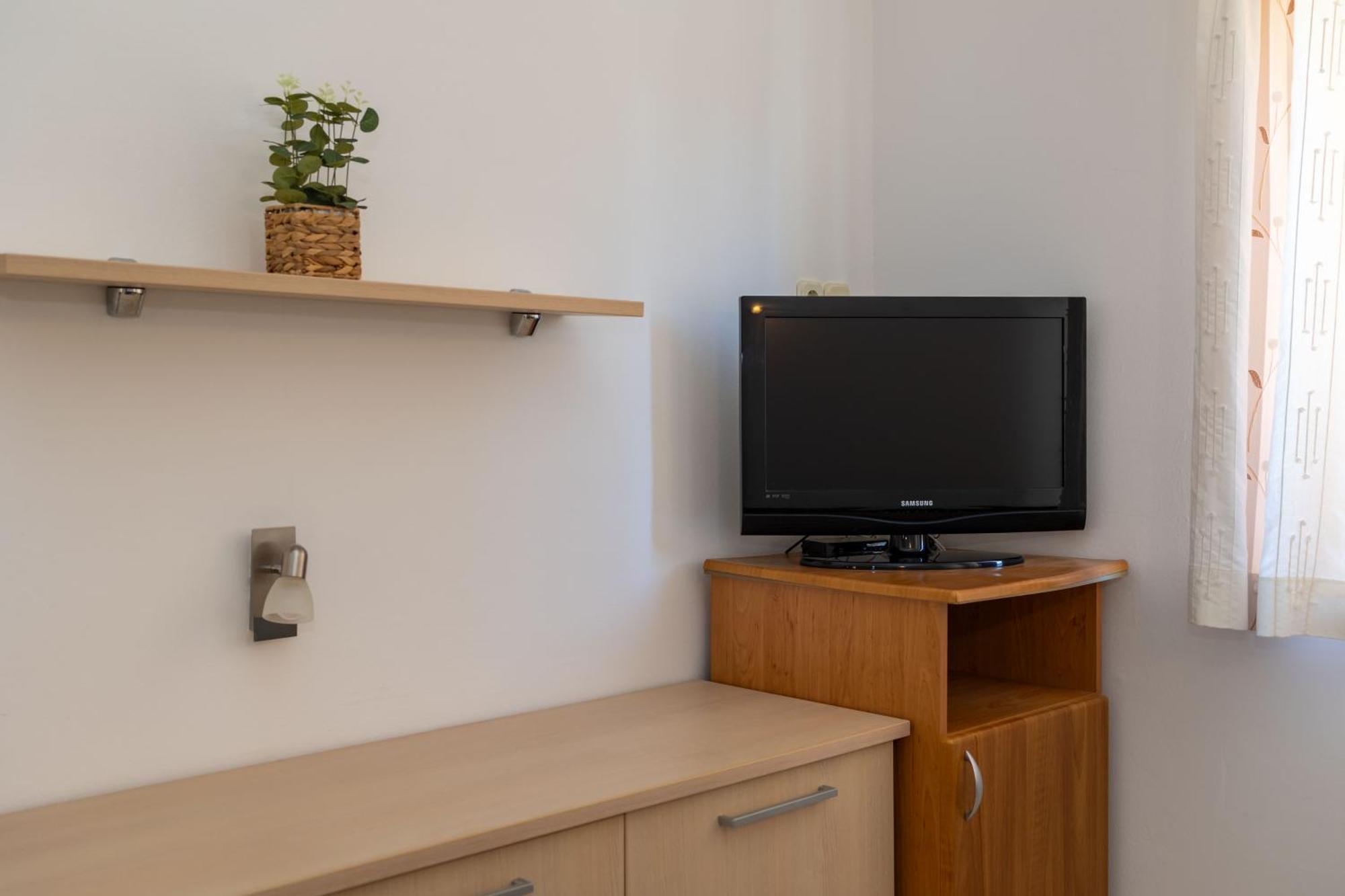 Premium Apartments - Lavica Beach Podstrana Ruang foto