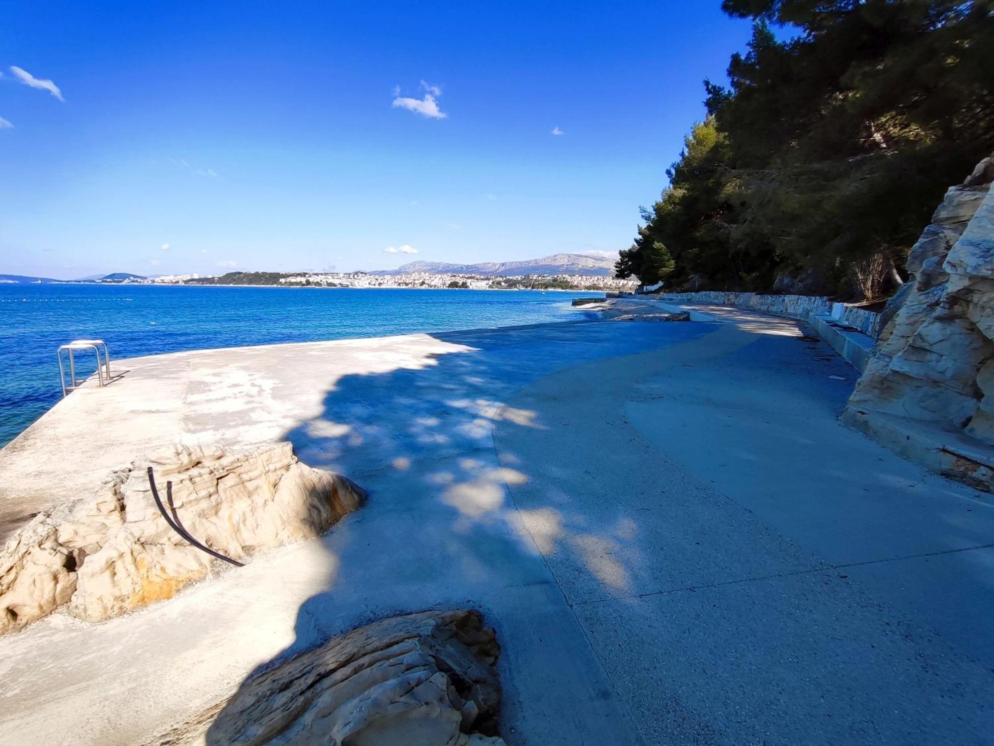 Premium Apartments - Lavica Beach Podstrana Bagian luar foto